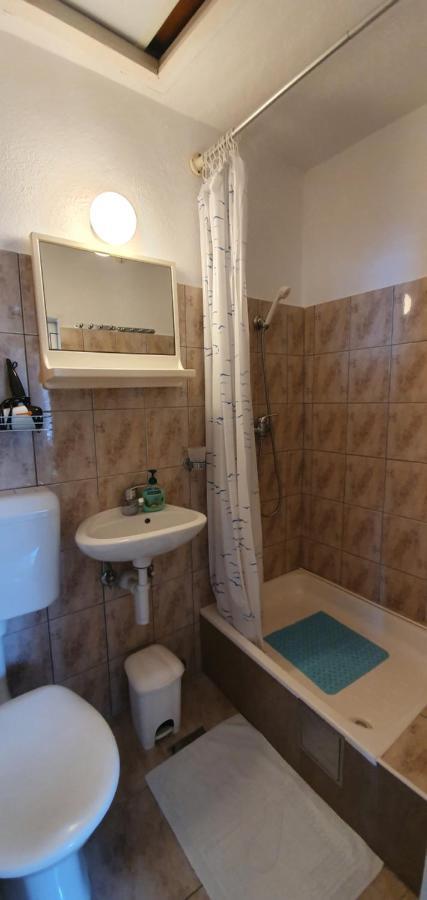 Apartments - 3 A Beautiful Apartment With A Sea View Hvar Town Esterno foto
